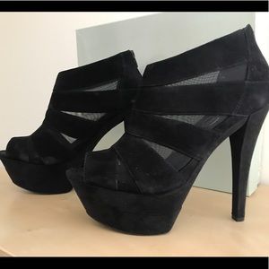 Jessica Simpson 8.5 Black Leather and Mesh Heels